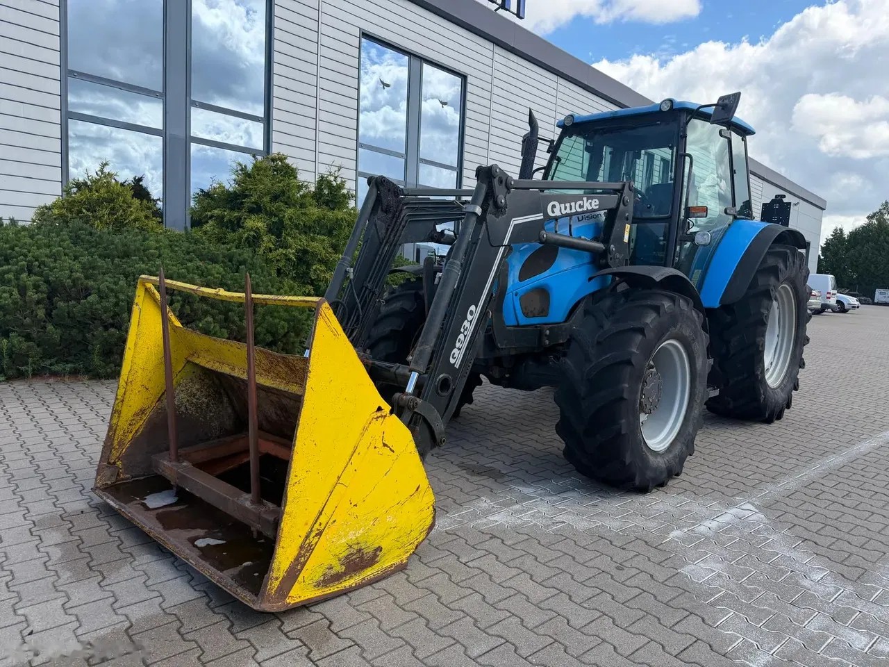2005 Landini VISION 100 Power Shuttle, 6 605 mth, dovoz Skladem v EU — foto 1 | AMECAR 2005 Landini VISION 100 Power Shuttle, 6 605 mth, dovoz Skladem v EU — foto 1
