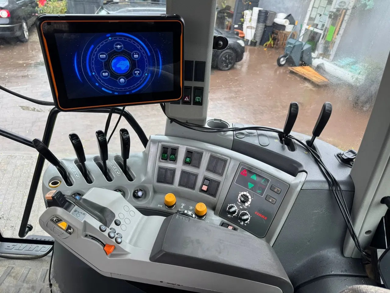2008 Claas Arion 630, 7 818 mth, dovoz Skladom v EÚ — foto 13 z 15