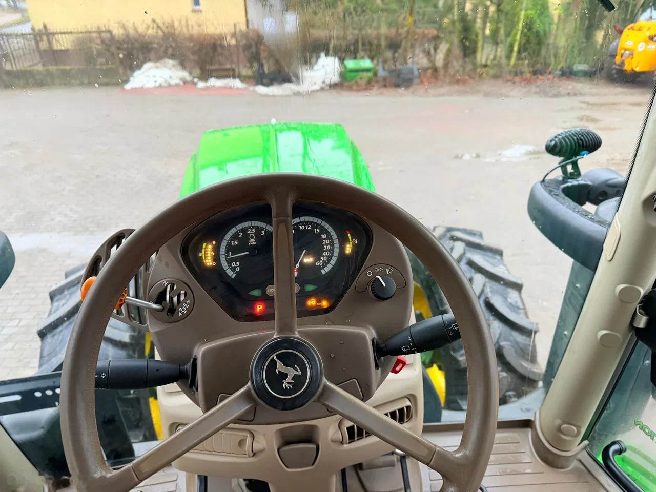 2019 John Deere 6120R, dovoz Skladom v EÚ — foto 13 z 21