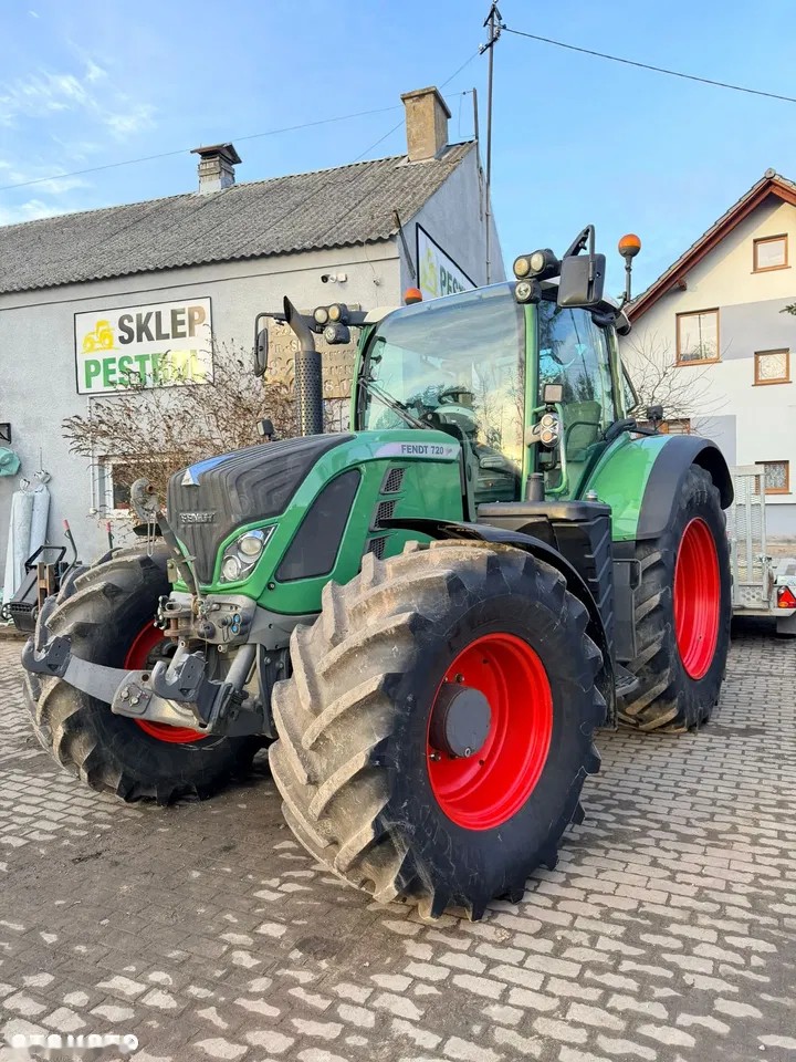 2014 Fendt 720 Vario, 8 642 mth, dovoz Skladem v EU — foto 1 | AMECAR 2014 Fendt 720 Vario, 8 642 mth, dovoz Skladem v EU — foto 1