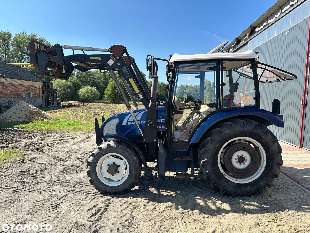 2012 Farmtrac 555, 4 900 mth, dovoz Skladem v EU — foto 1