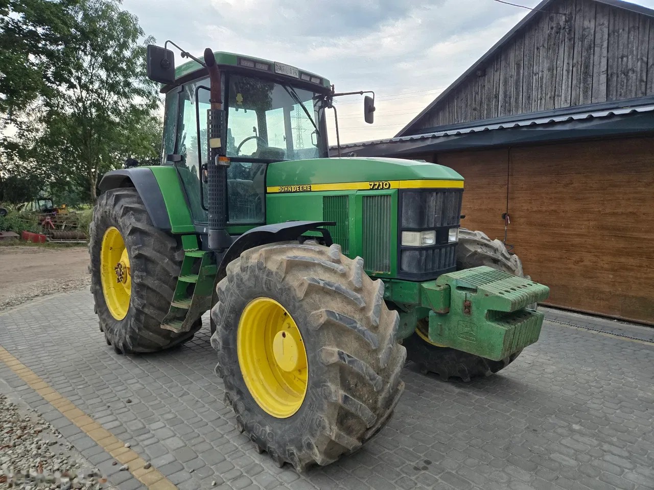 1997 John Deere 7710, dovoz Skladom v EÚ — foto 2 z 7