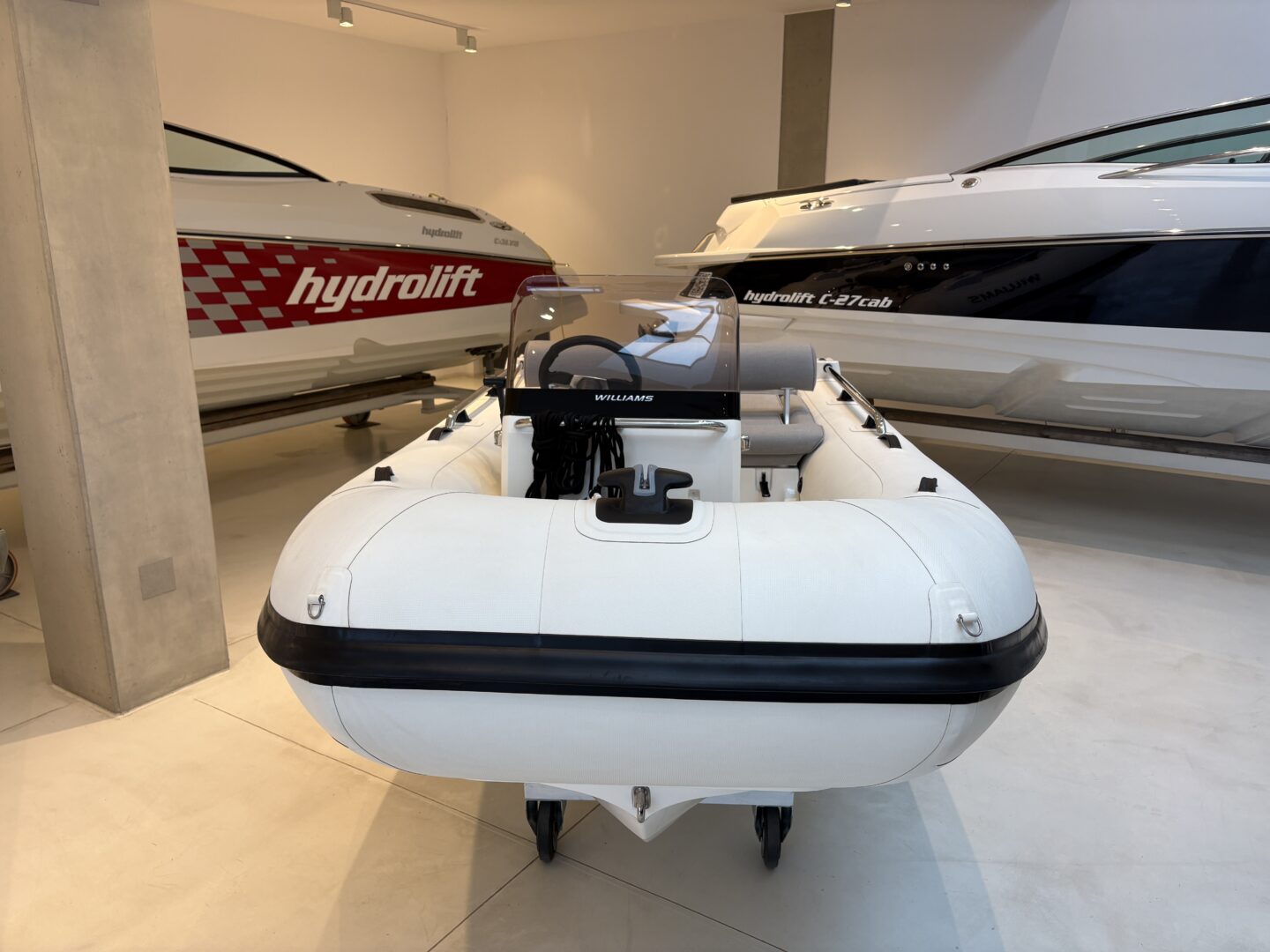 2016 Williams, dovoz Skladom v EÚ — foto 12 z 13