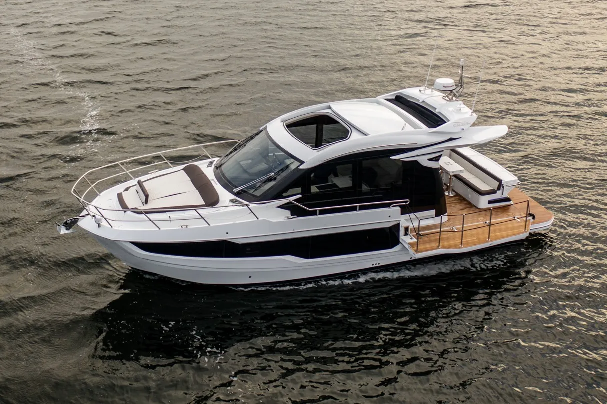 GALEON 410 HTC, EU — foto 1