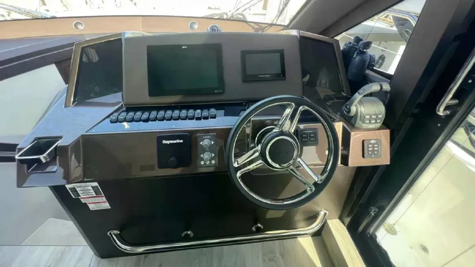 2024 GALEON 410 HTC, dovoz Skladom v EÚ — foto 10 z 20
