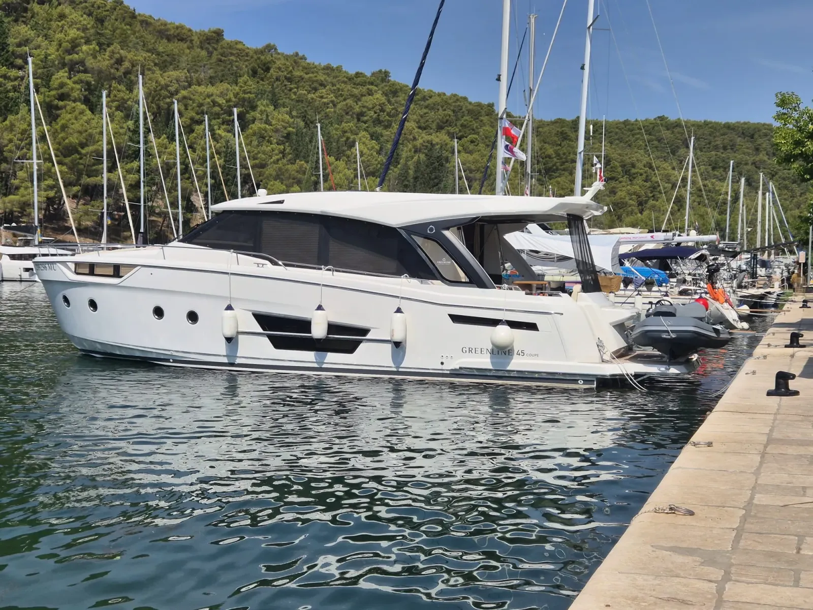 2026 Greenline 45 coupe, dovoz Skladom v EÚ — foto 3 z 8