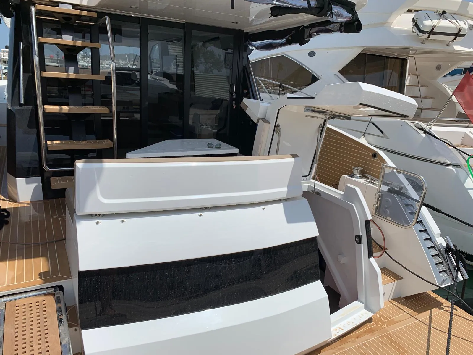 2019 Galeon 500 Fly, dovoz Skladom v EÚ — foto 7 z 20