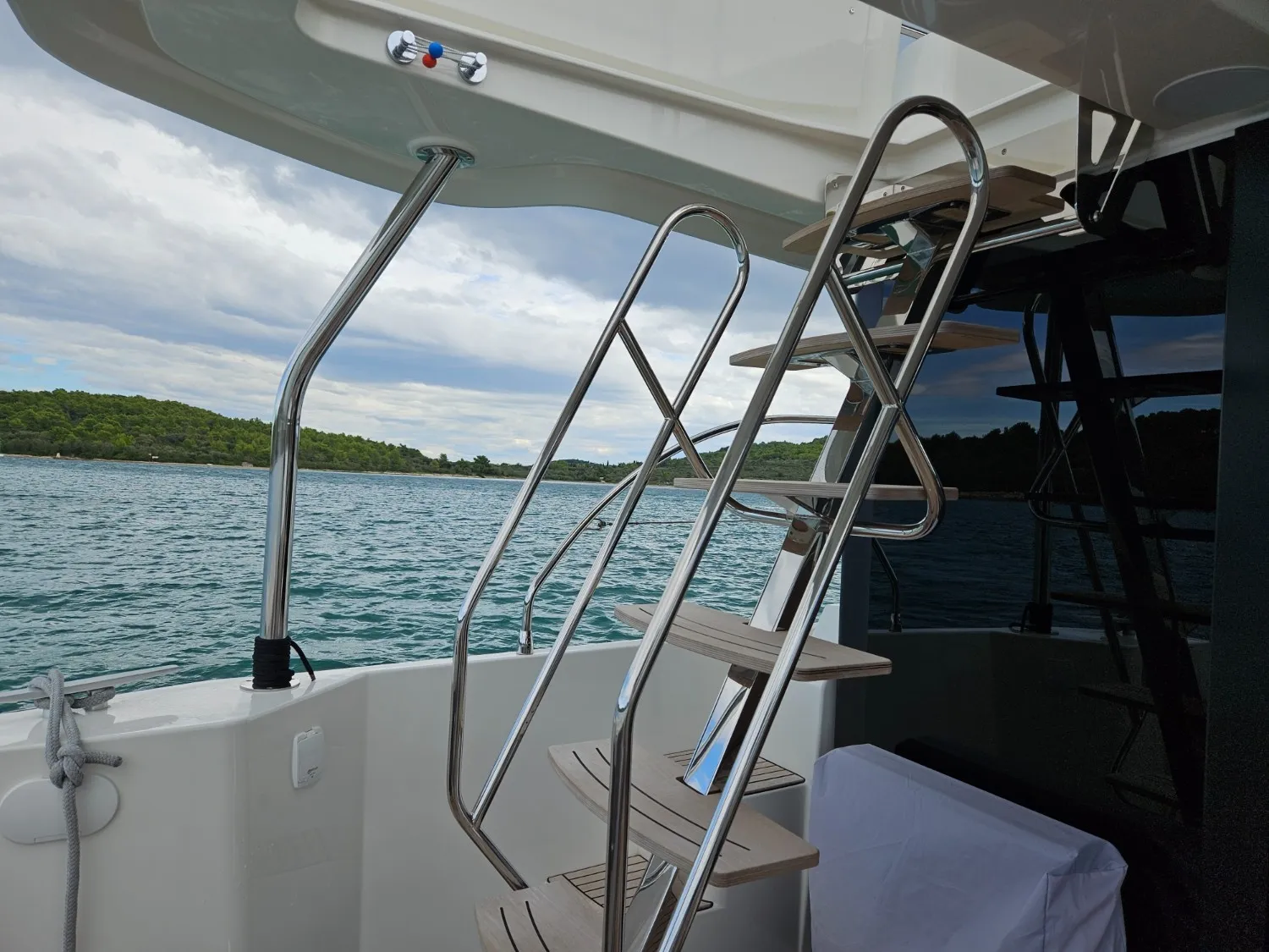 2022 Bénéteau Beneteau Swift Trawler 48 Fly, dovoz Skladom v EÚ — foto 6 z 20