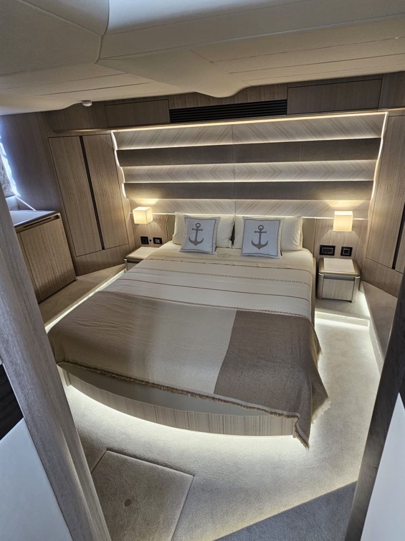 2025 Galeon 560 Fly, dovoz Skladom v EÚ — foto 3 z 20