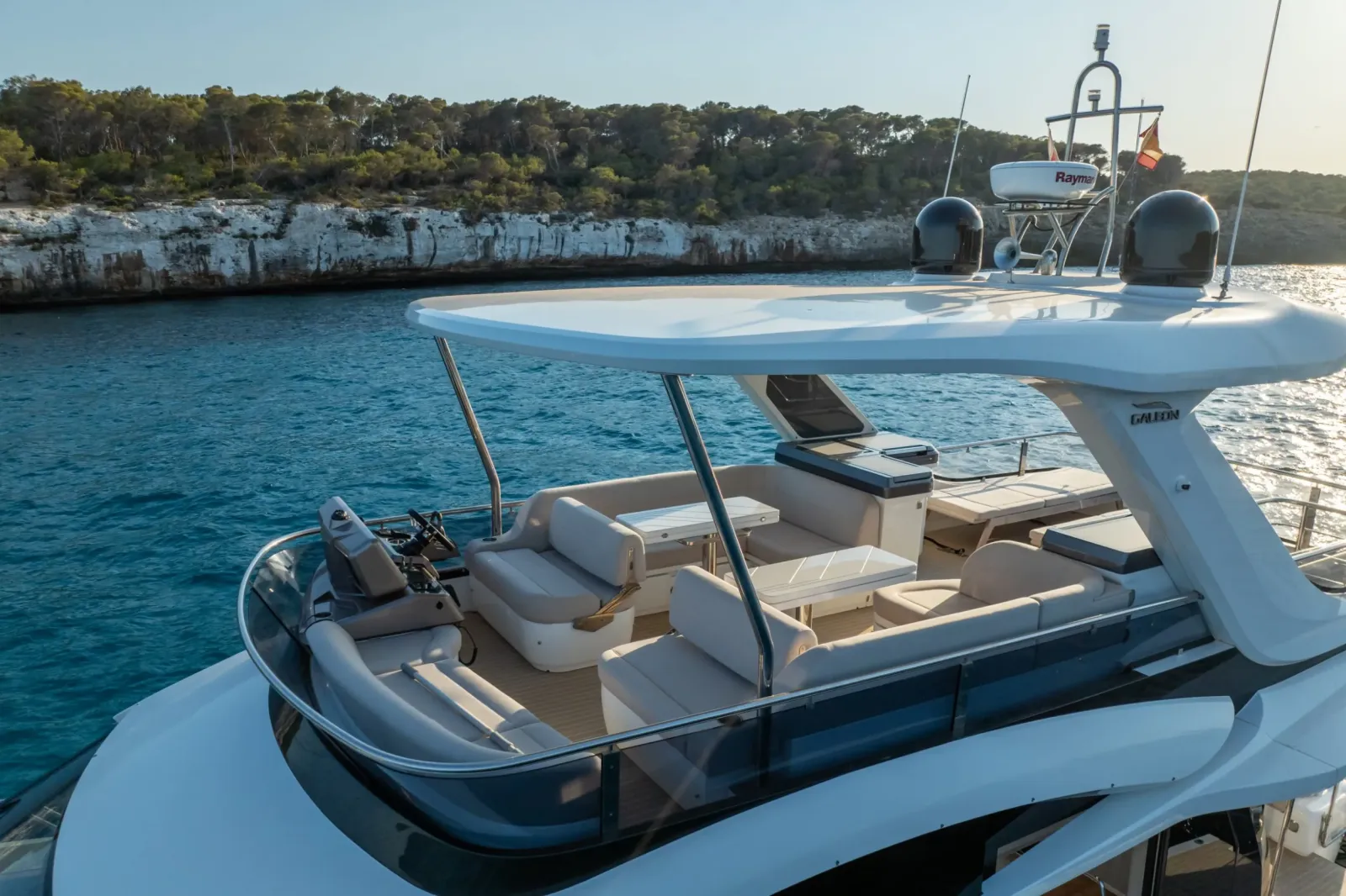 2026 Galeon 560 Fly, 2026 – SPECIAL OFFER, dovoz Skladom v EÚ — foto 6 z 12