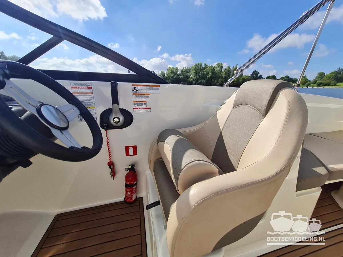 2018 Bayliner 4.5 V6, dovoz Skladom v EÚ — foto 15 z 20