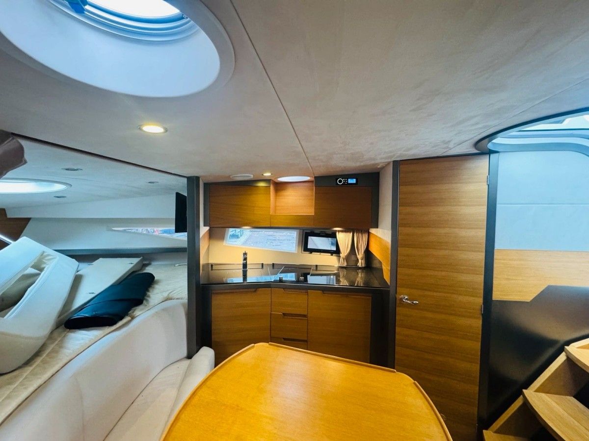 2013 Galeon 325 HT, dovoz Skladom v EÚ — foto 14 z 20