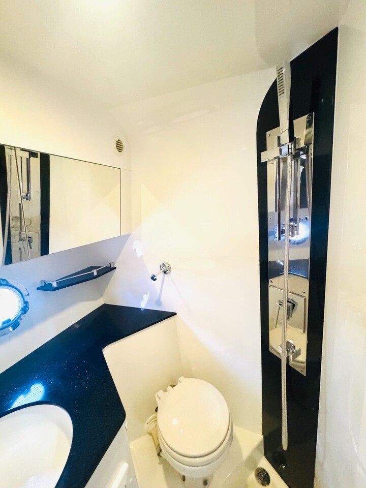 2013 Galeon 325 HT, dovoz Skladom v EÚ — foto 5 z 20