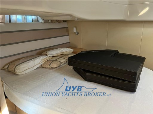 2007 Cranchi Volvo Penta D6- IPS 600, dovoz Skladom v EÚ — foto 8 z 16