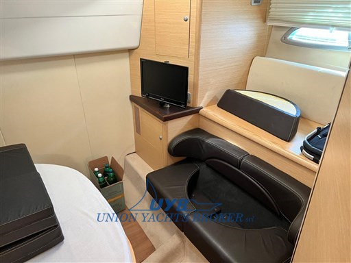 2007 Cranchi Volvo Penta D6- IPS 600, dovoz Skladom v EÚ — foto 9 z 16
