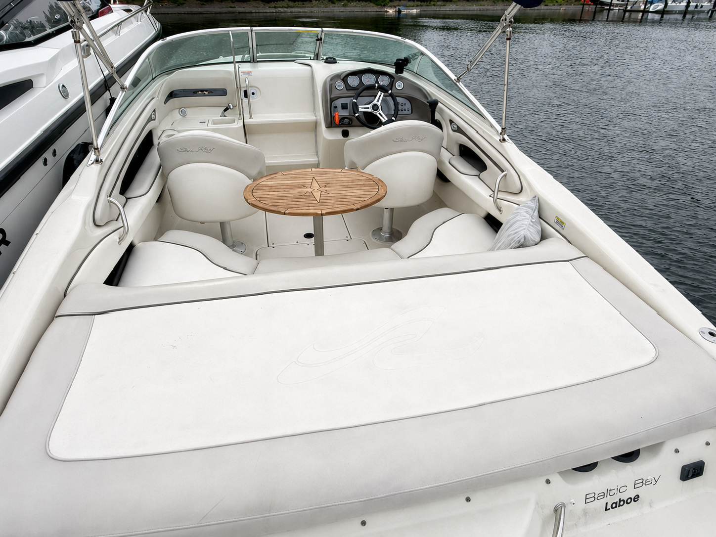 Sea Ray, dovoz Skladom v EÚ — foto 4 z 13