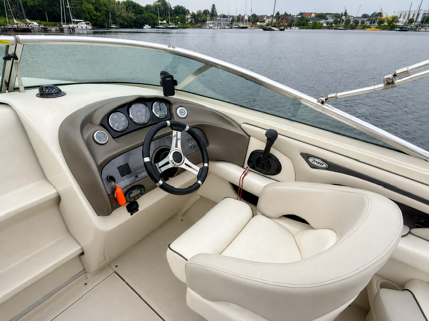 Sea Ray, dovoz Skladom v EÚ — foto 6 z 13