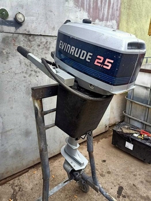 Závěsný motor EVINRUDE 2.5 KM S-krótki, Skladom v EÚ — foto 1