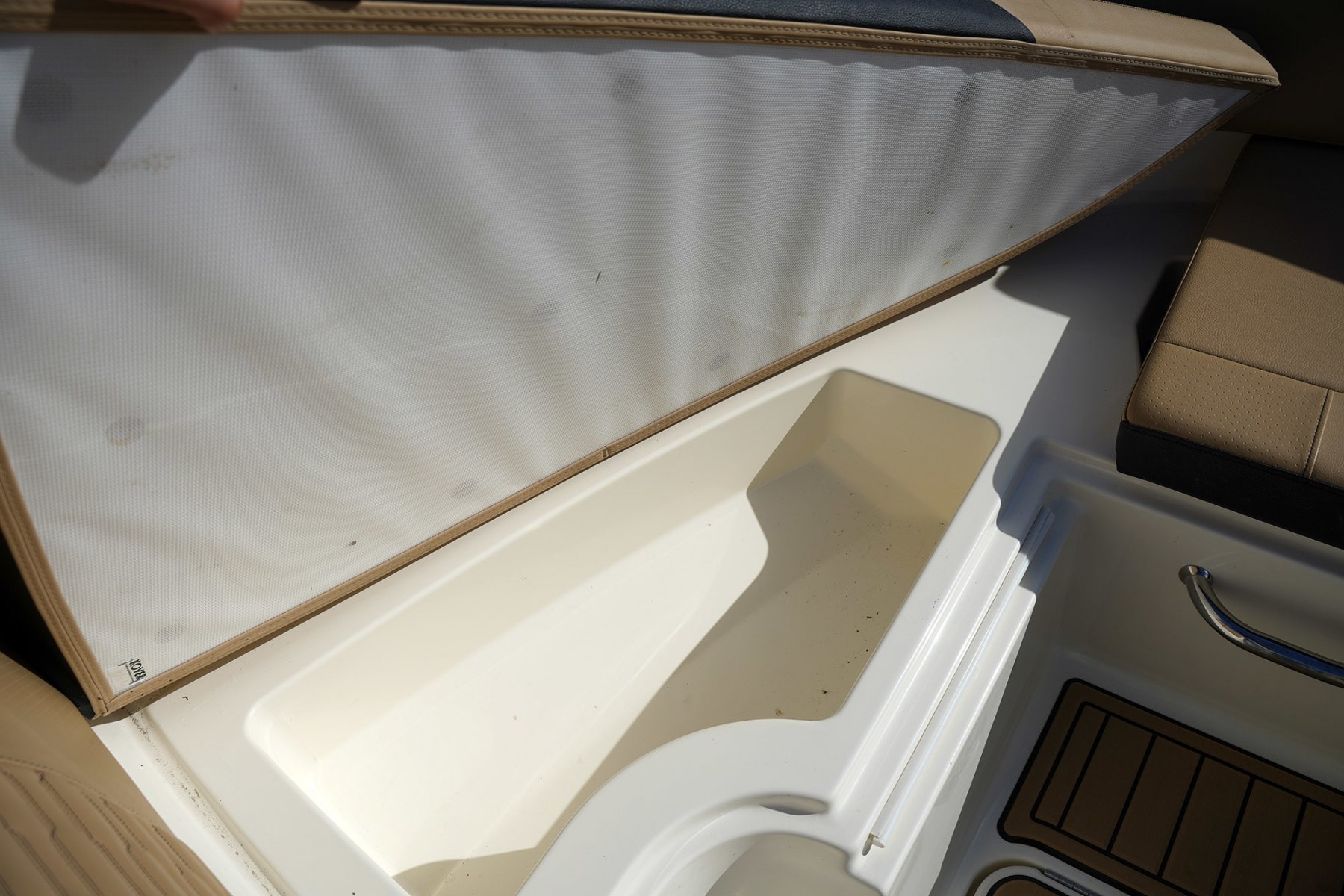 2021 Sea Ray, dovoz Skladom v EÚ — foto 14 z 20