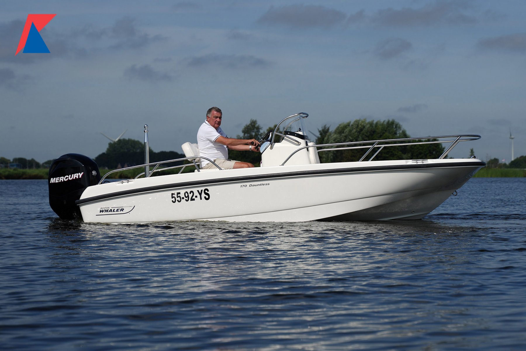 2012 Boston Whaler, dovoz Skladom v EÚ — foto 1 | AMECAR 2012 Boston Whaler, dovoz Skladom v EÚ — foto 1