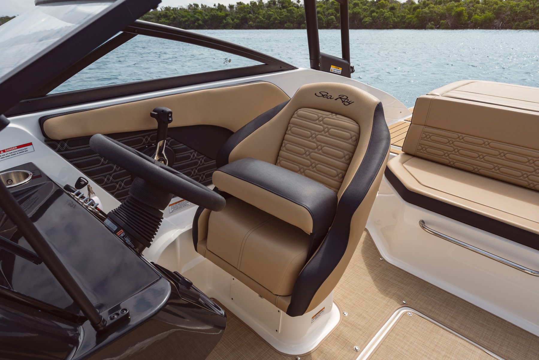 2026 Sea Ray, dovoz Skladom v EÚ — foto 14 z 20