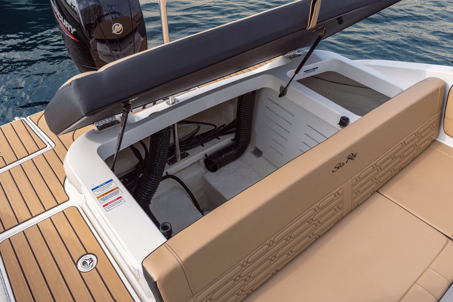 2026 Sea Ray, dovoz Skladom v EÚ — foto 16 z 20