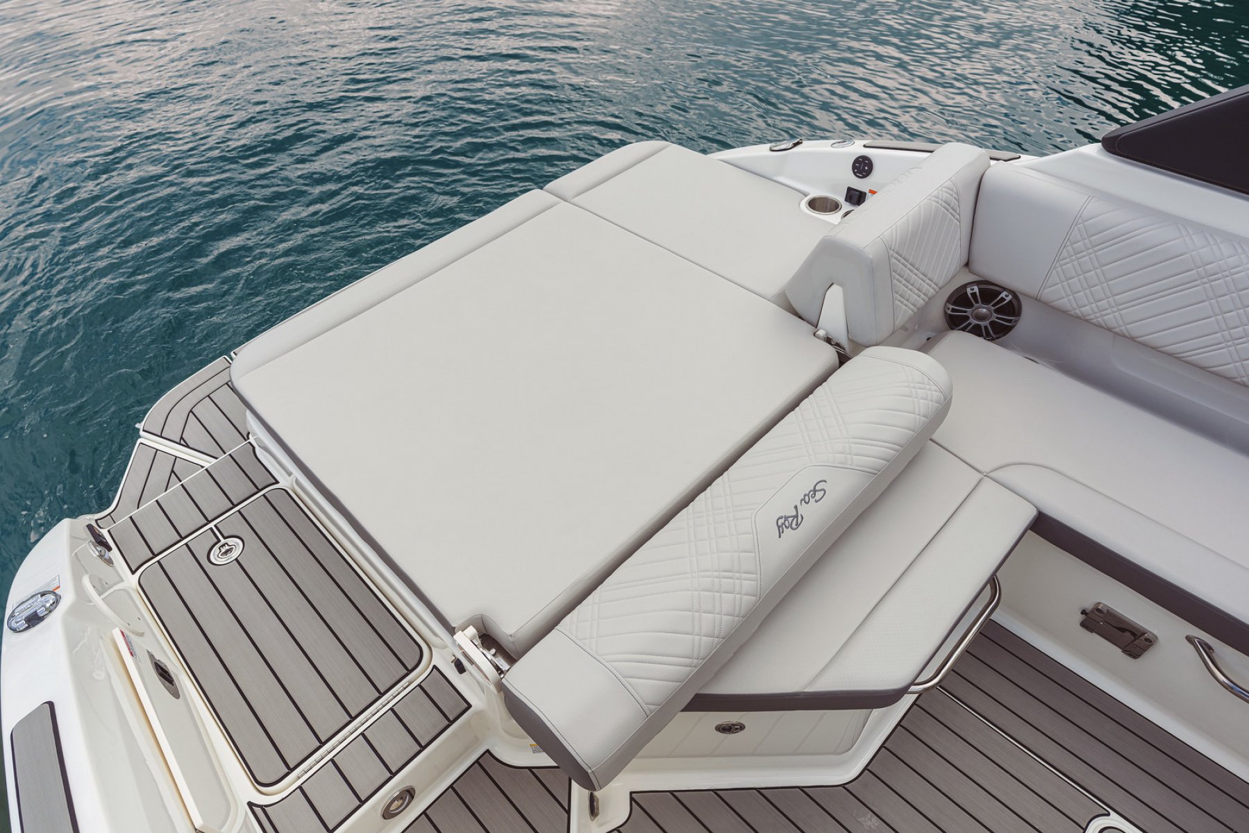 2026 Sea Ray, dovoz Skladom v EÚ — foto 11 z 20