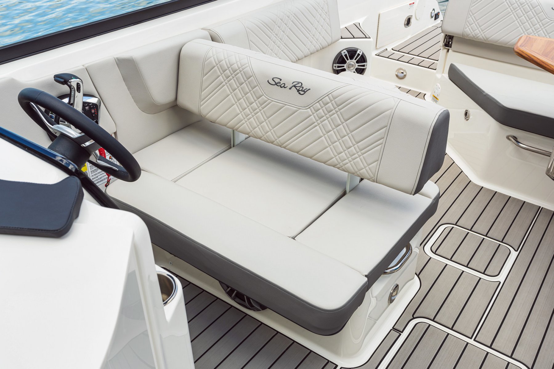 2026 Sea Ray, dovoz Skladom v EÚ — foto 12 z 20