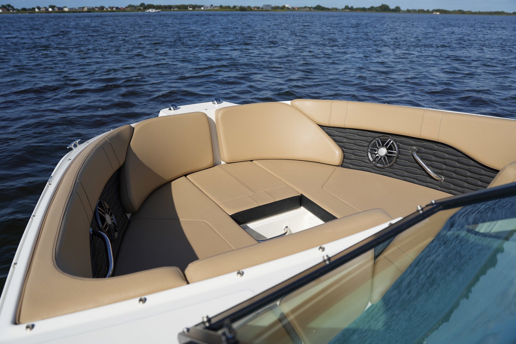 2021 Sea Ray, dovoz Skladom v EÚ — foto 11 z 20