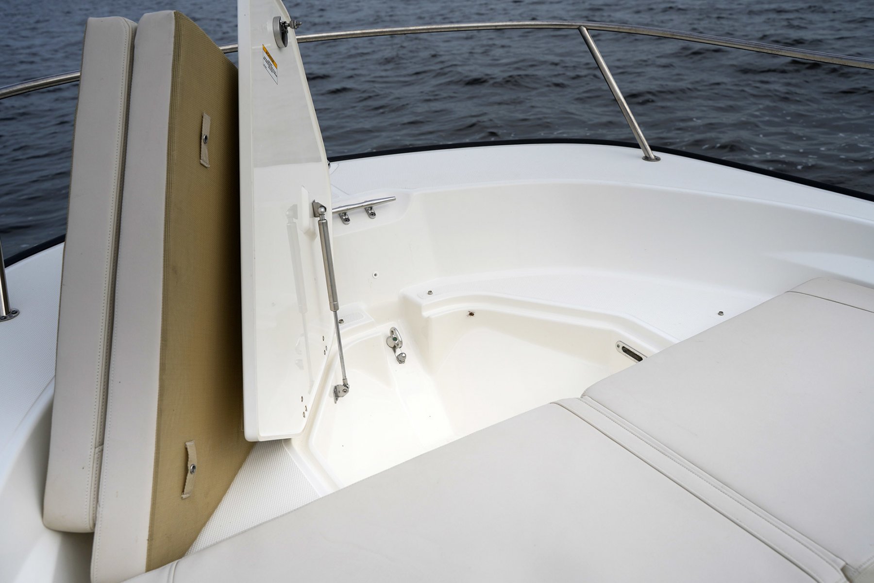2023 Boston Whaler, dovoz Skladom v EÚ — foto 14 z 20