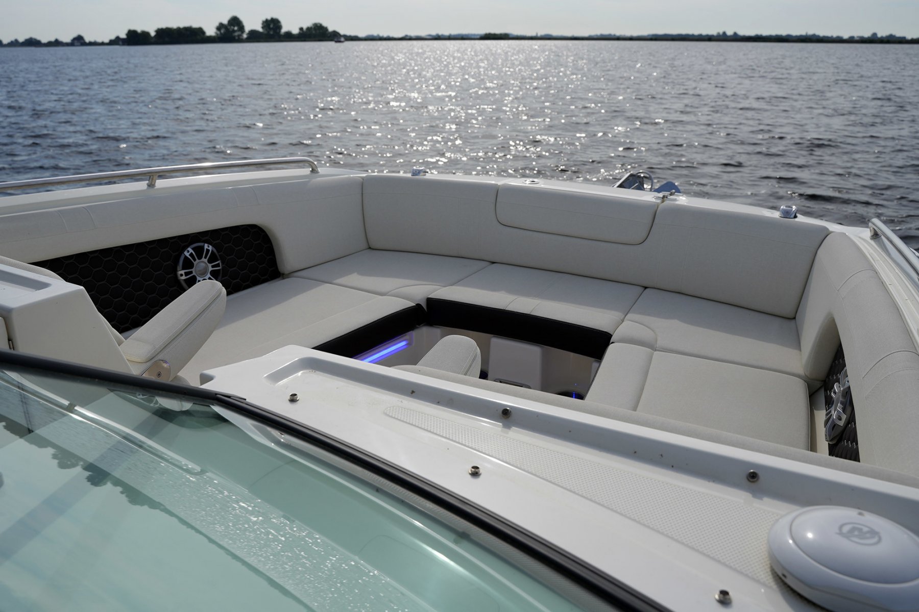 2024 Sea Ray, dovoz Skladom v EÚ — foto 11 z 20
