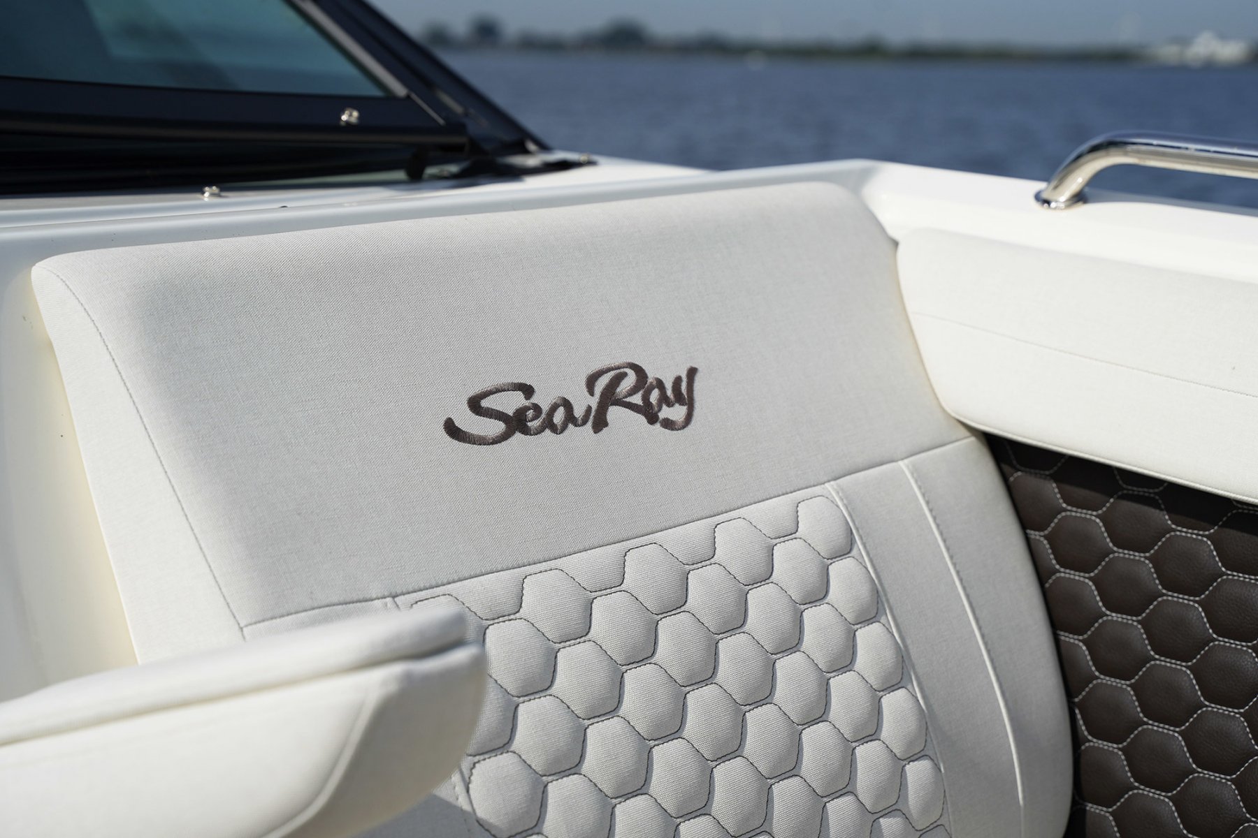 2024 Sea Ray, dovoz Skladom v EÚ — foto 13 z 20