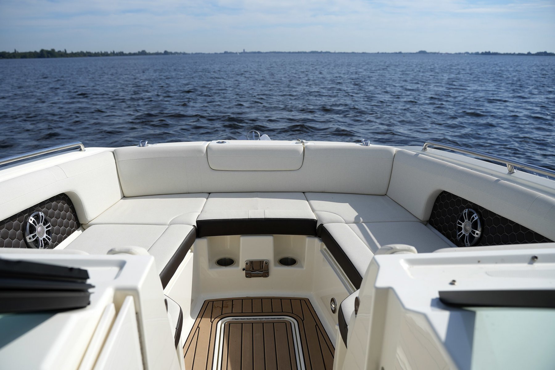 2024 Sea Ray, dovoz Skladom v EÚ — foto 9 z 20