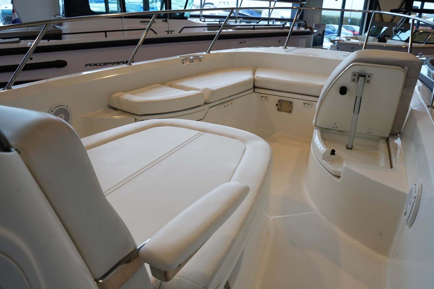 2014 Boston Whaler, dovoz Skladom v EÚ — foto 15 z 20