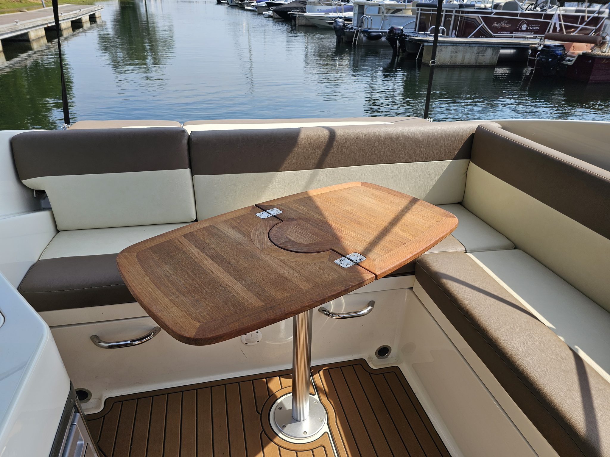2016 Bayliner 742 Cuddy, dovoz Skladom v EÚ — foto 5 z 14