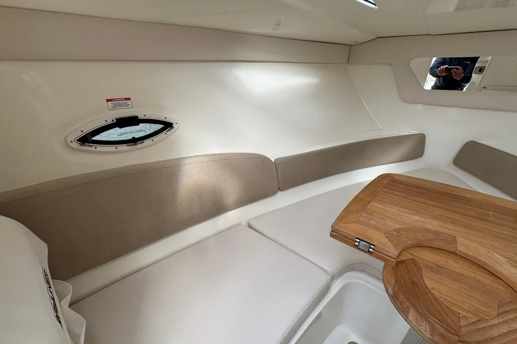 2016 Bayliner 742 Cuddy, dovoz Skladom v EÚ — foto 6 z 14