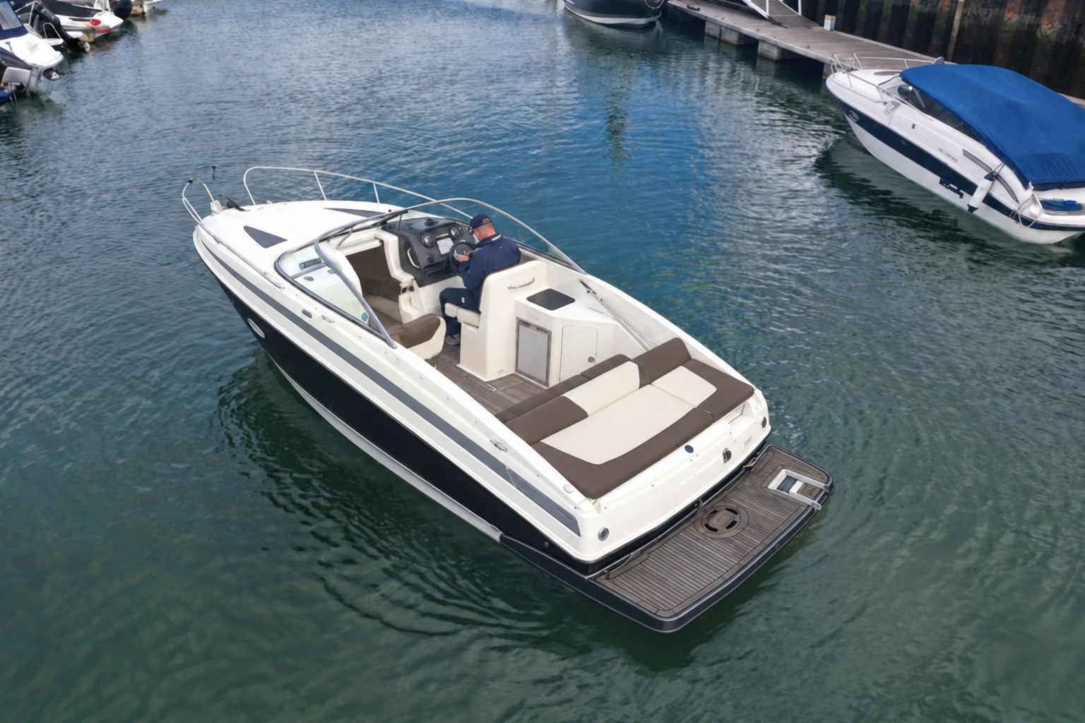 2016 Bayliner 742 Cuddy, dovoz Skladom v EÚ — foto 8 z 14