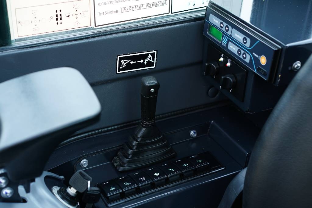 2026 Yuchai U27 Premium, 1 mth, dovoz Skladom v EÚ — foto 16 z 16