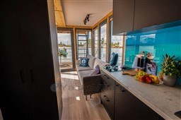 2024 Mobile Houseboat, dovoz Skladom v EÚ — foto 15 z 20