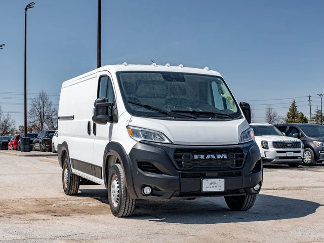 2024 RAM Promaster Tradesman, biela, 105 800 km, dovoz Kanada — foto 12 z 20