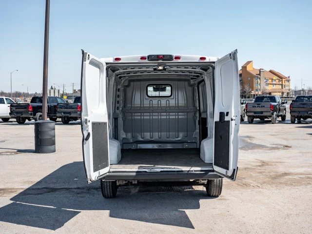 2024 RAM Promaster Tradesman, biela, 105 800 km, dovoz Kanada — foto 7 z 20