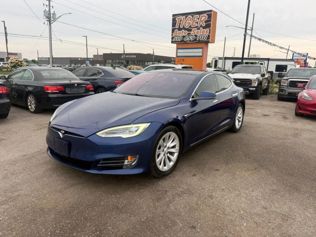 2020 Tesla Model S LONG RANGE, modrá, 156 302 km, dovoz Kanada — foto 1