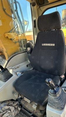 2009 Liebherr 924 COMPACT à 34 900 € HT, 9 178 mth, dovoz Skladom v EÚ — foto 11 z 14