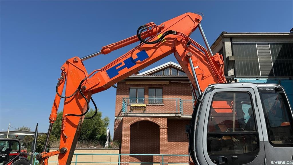 2000 Fiat-Hitachi EX215, 9 950 mth, dovoz Skladom v EÚ — foto 6 z 16