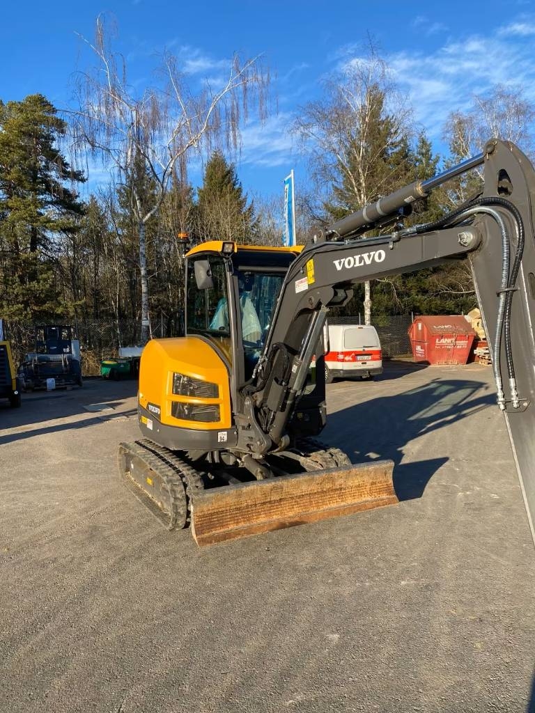2022 Volvo ECR 40 D, 620 mth, dovoz Skladom v EÚ — foto 5 z 8