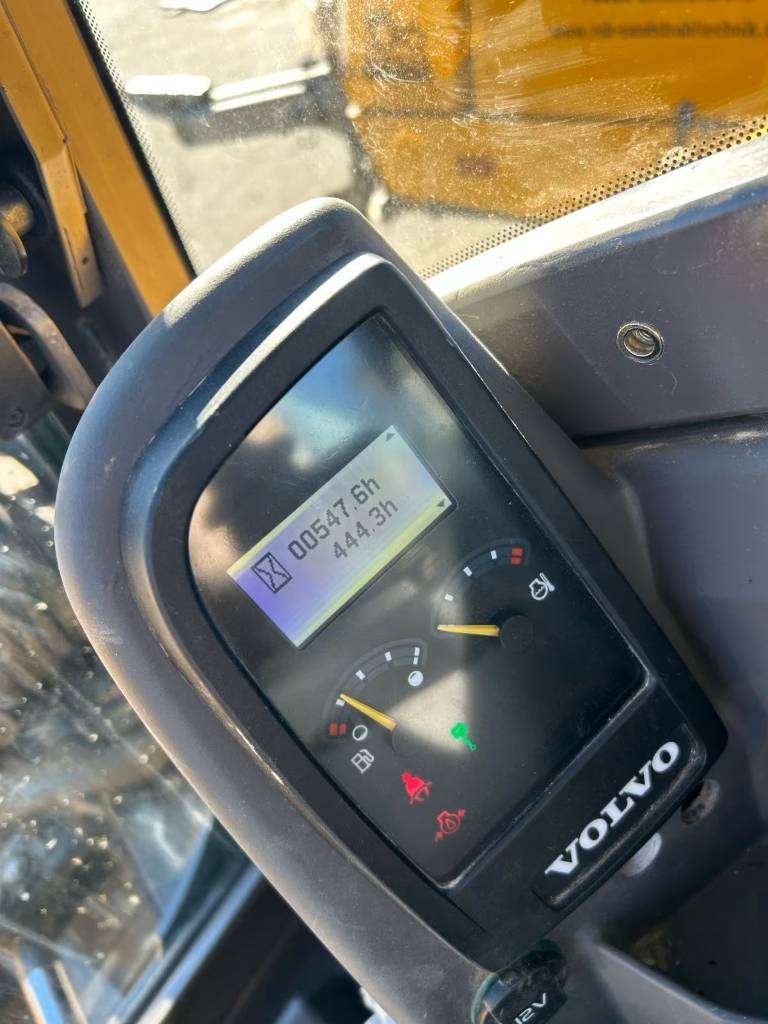 2022 Volvo ECR 40 D, 620 mth, dovoz Skladom v EÚ — foto 7 z 8