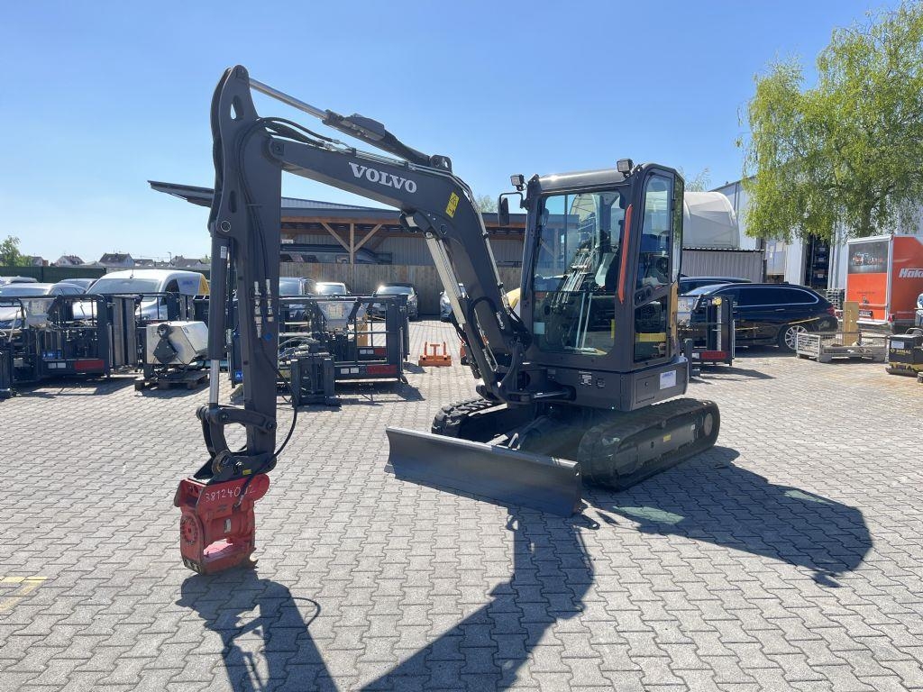 2024 Volvo ECR40F, 628 mth, dovoz Skladom v EÚ — foto 1 | AMECAR 2024 Volvo ECR40F, 628 mth, dovoz Skladom v EÚ — foto 1