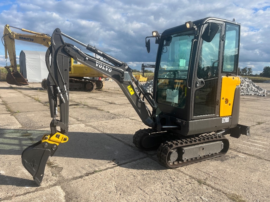 2018 Volvo EC 18D, 1 944 mth, dovoz Skladom v EÚ — foto 1 | AMECAR 2018 Volvo EC 18D, 1 944 mth, dovoz Skladom v EÚ — foto 1