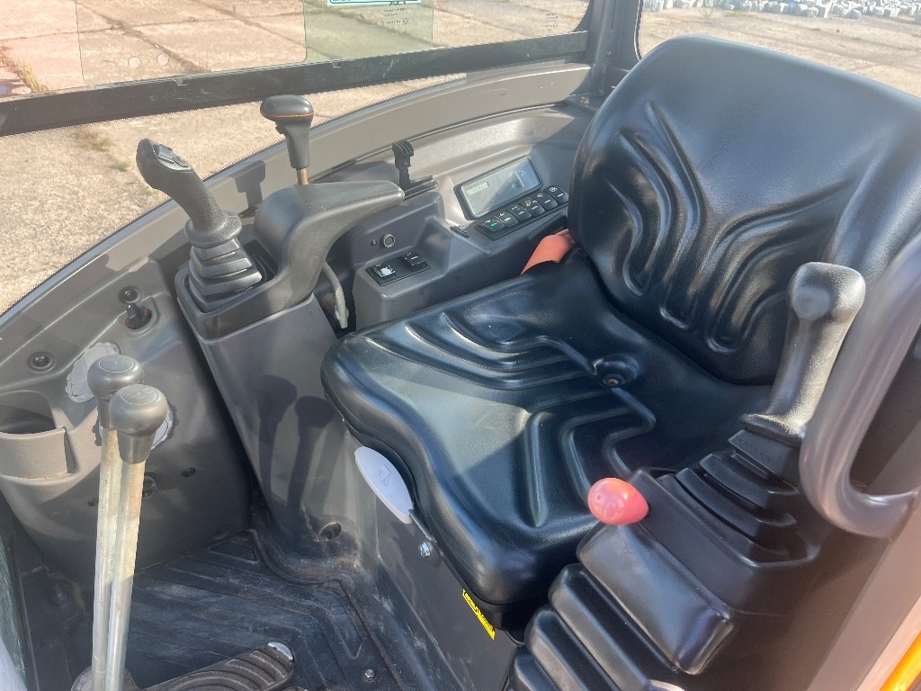 2018 Volvo EC 18D, 1 944 mth, dovoz Skladom v EÚ — foto 10 z 13