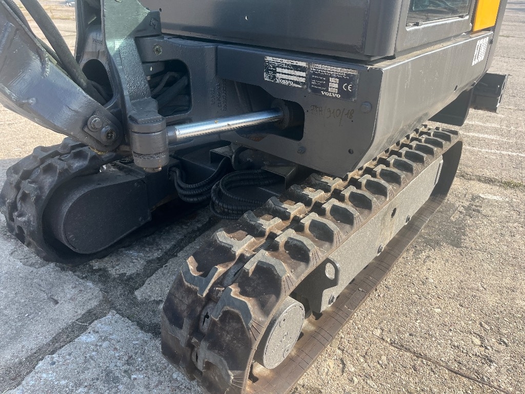2018 Volvo EC 18D, 1 944 mth, dovoz Skladom v EÚ — foto 11 z 13